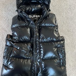 Black Shinny Super Puff Vest size S men( fits like women M)